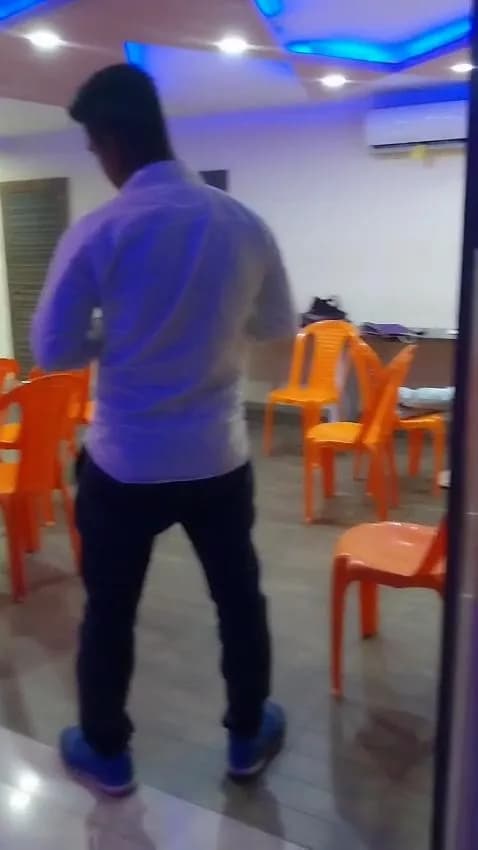 Gallery video